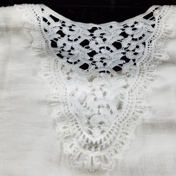 I.N. Studio Boho lace back top‎ - Picture 5 of 8